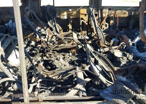 2003 Lincoln Navigator z USA, uszkodzony, nr VIN 5LMFU27RX3LJ18065